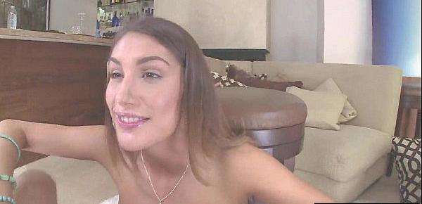  PAWG August Ames orgasms on the dick